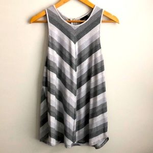 Mossimo Women Tank Size XL